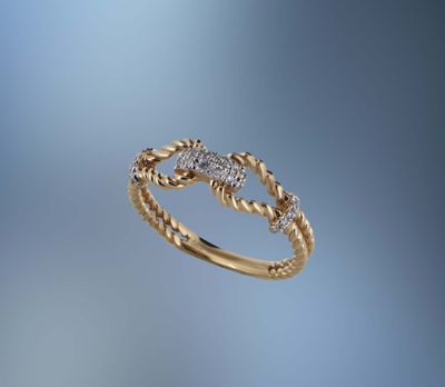 14KT YELLOW GOLD DIAMOND FASHION RING FEATURING 26 ROUND BRILLIANT DIAMONDS TOTALING .17 CTS