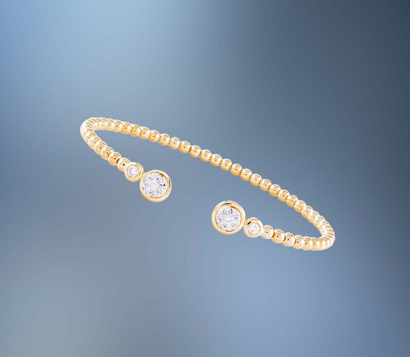ONE 14KT YELLOW GOLD DIAMOND CUFF BRACELET