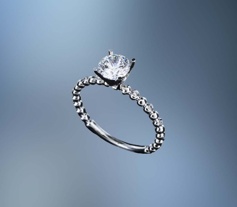 14KT WHITE GOLD ENGAGEMENT RING