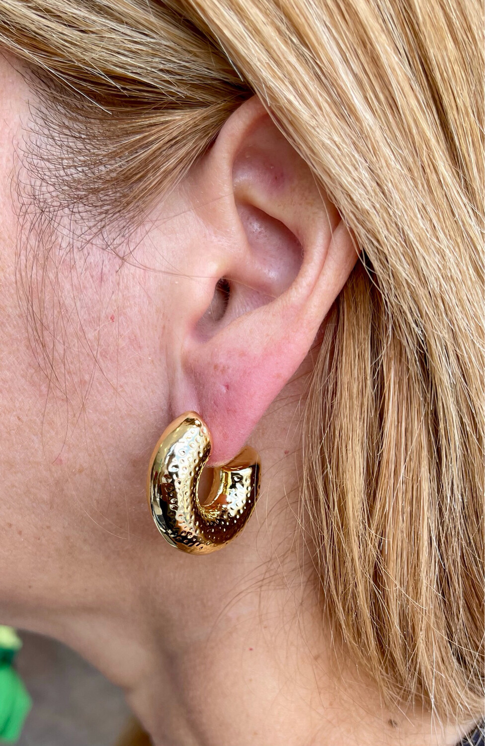 Gold Textured Circular Earing