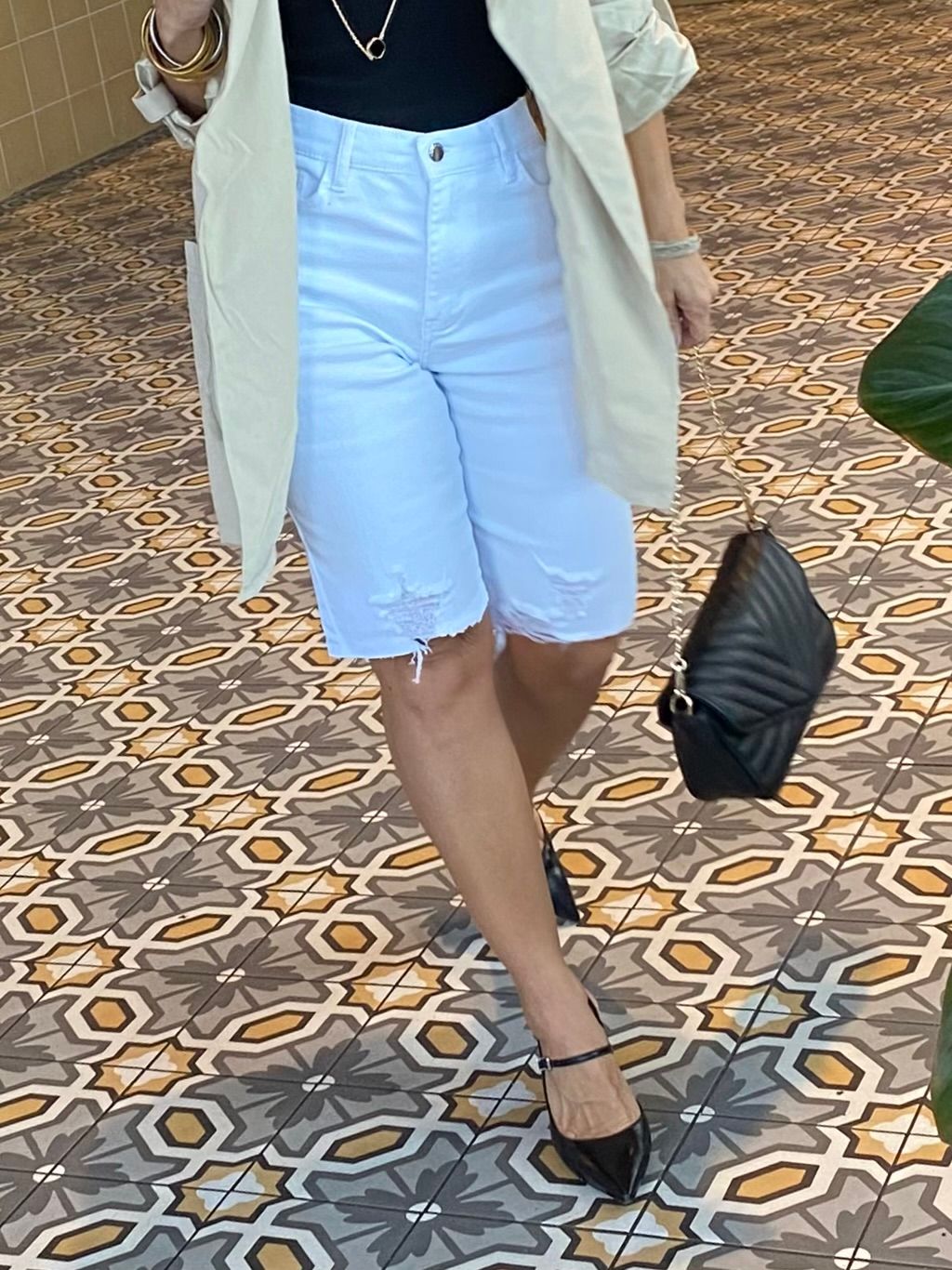 White Bermuda Short