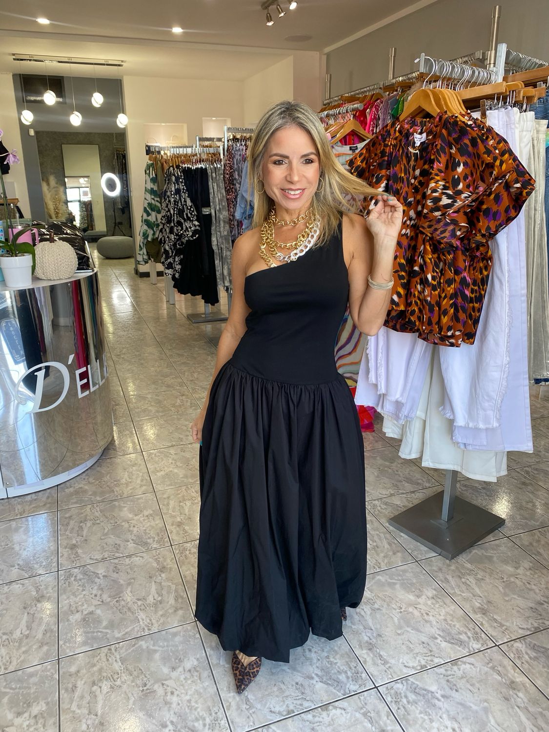 Black One Shoulder Midi Balloon Dreas