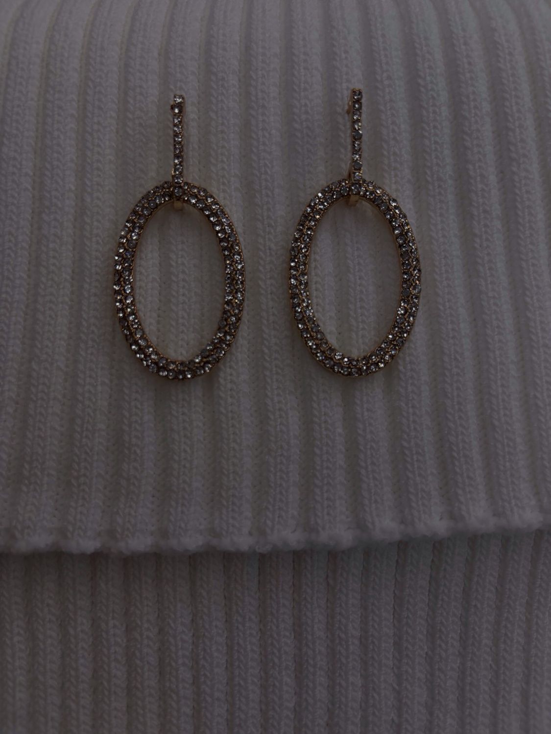 Oval Gold Diamond Earing