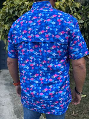 Pinky/Blue Fish Top Men