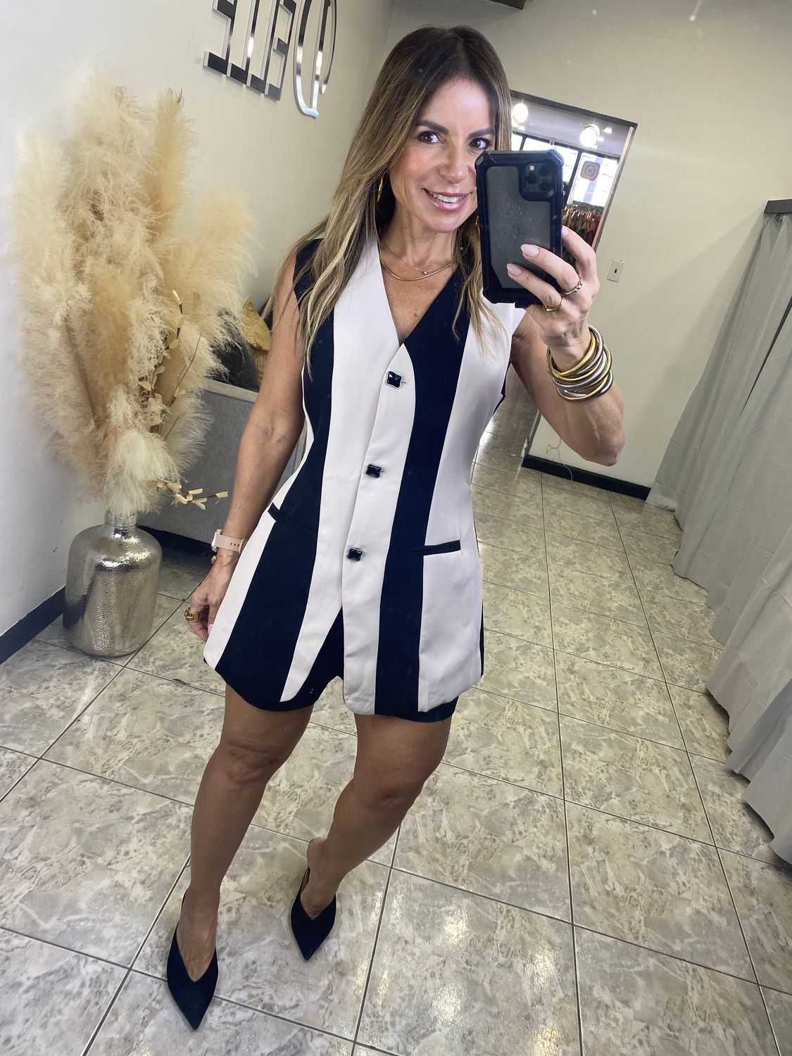 Beige/Black Vest Set