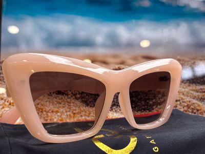Peach sunglases