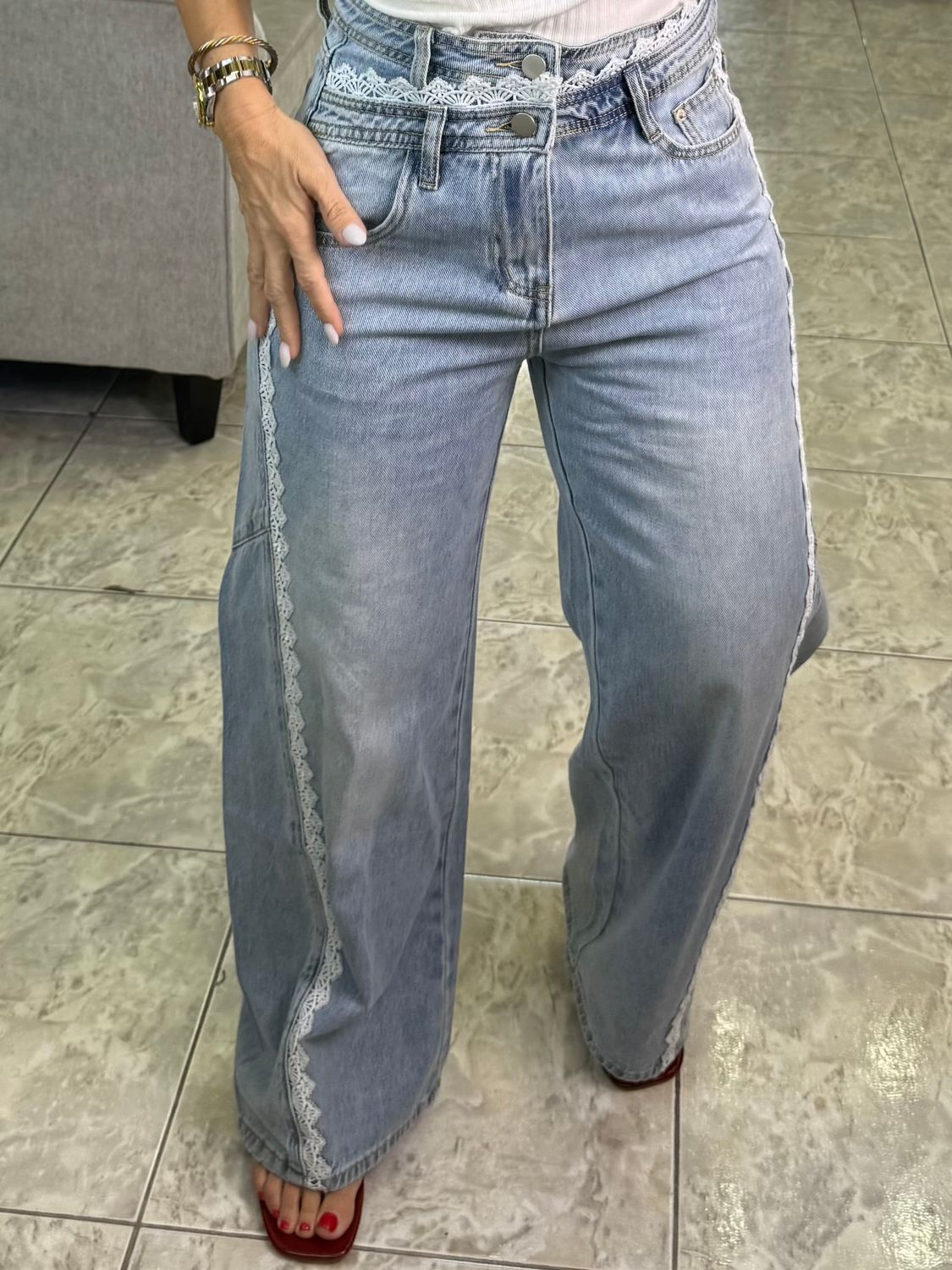 Light Denim Lace Detail Jean