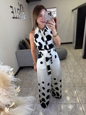 Ivory/Black Sleeveless Jumpsuit 