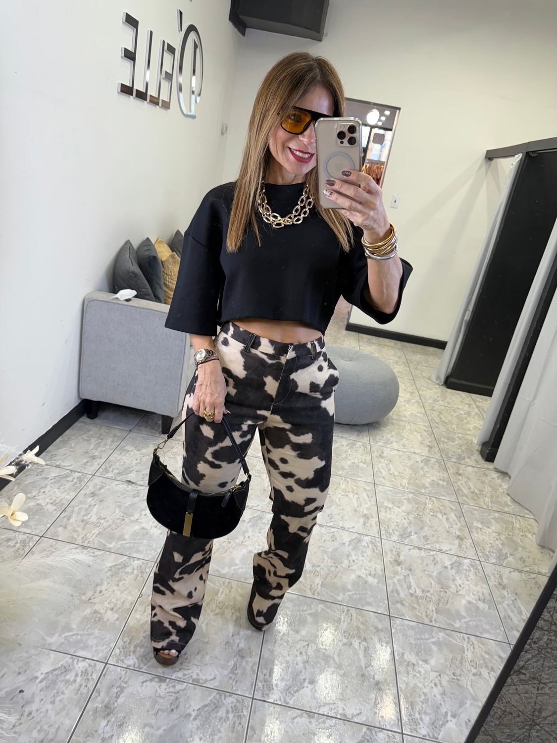 Off White Or Black 3/4sleeve Top