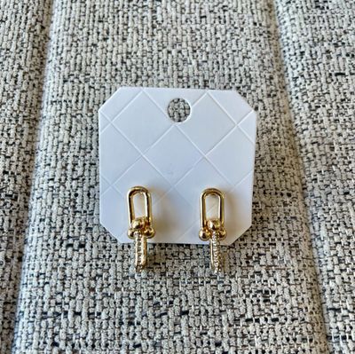 Gold clear stud earring