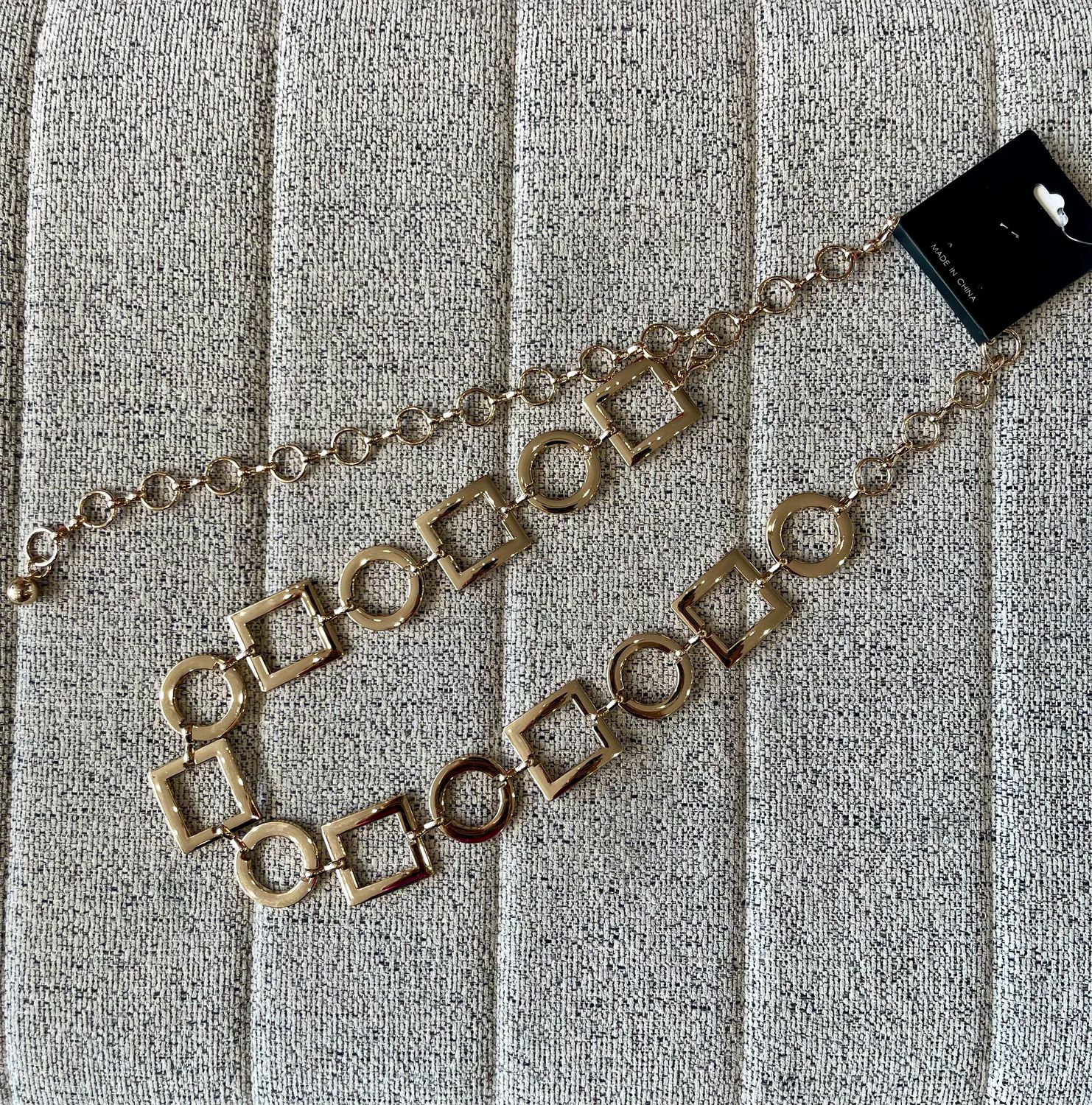 Gold vintage chain belt
