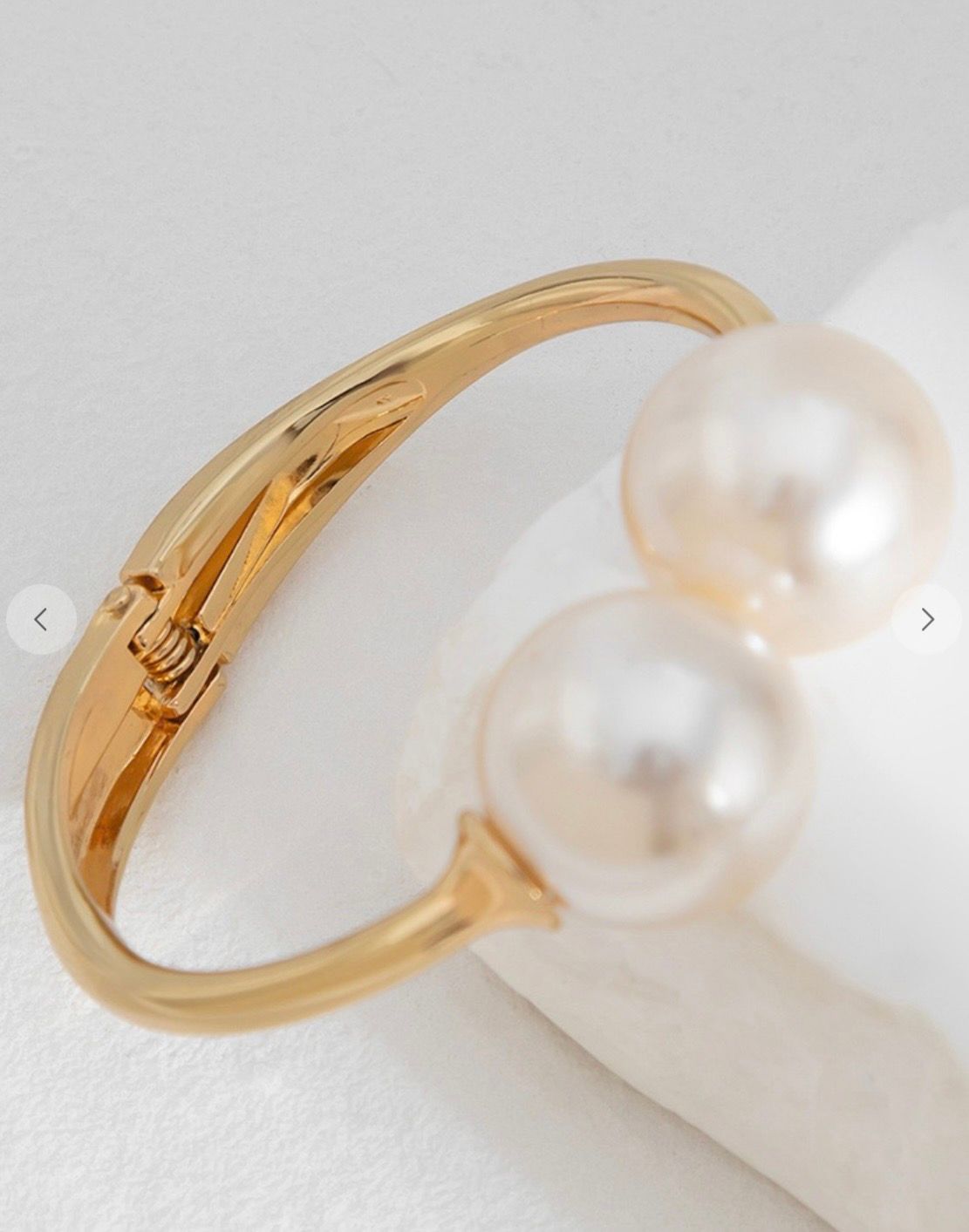 Pearl or Gold Bangle