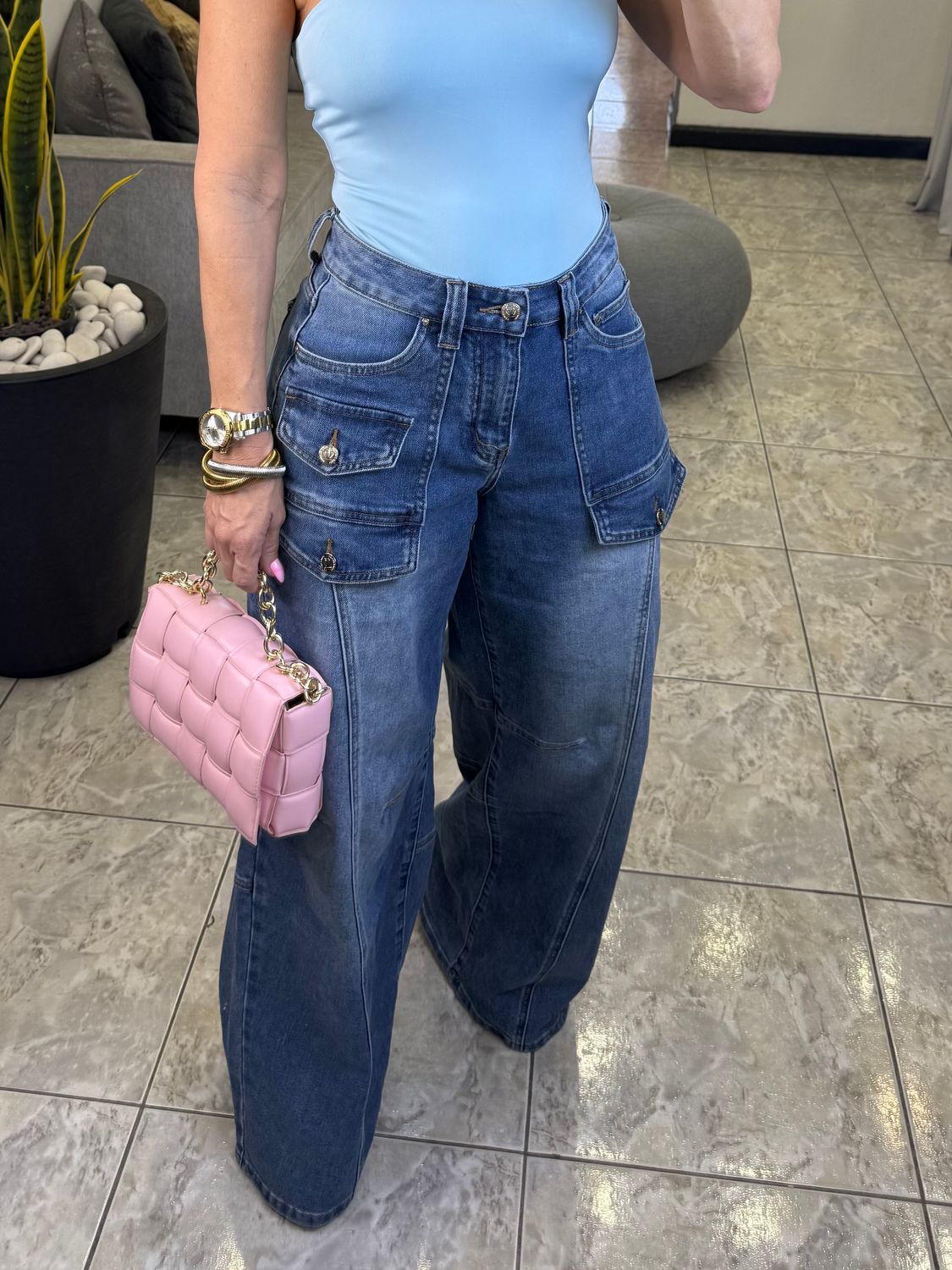 Blue Barrel Pockets Jeans