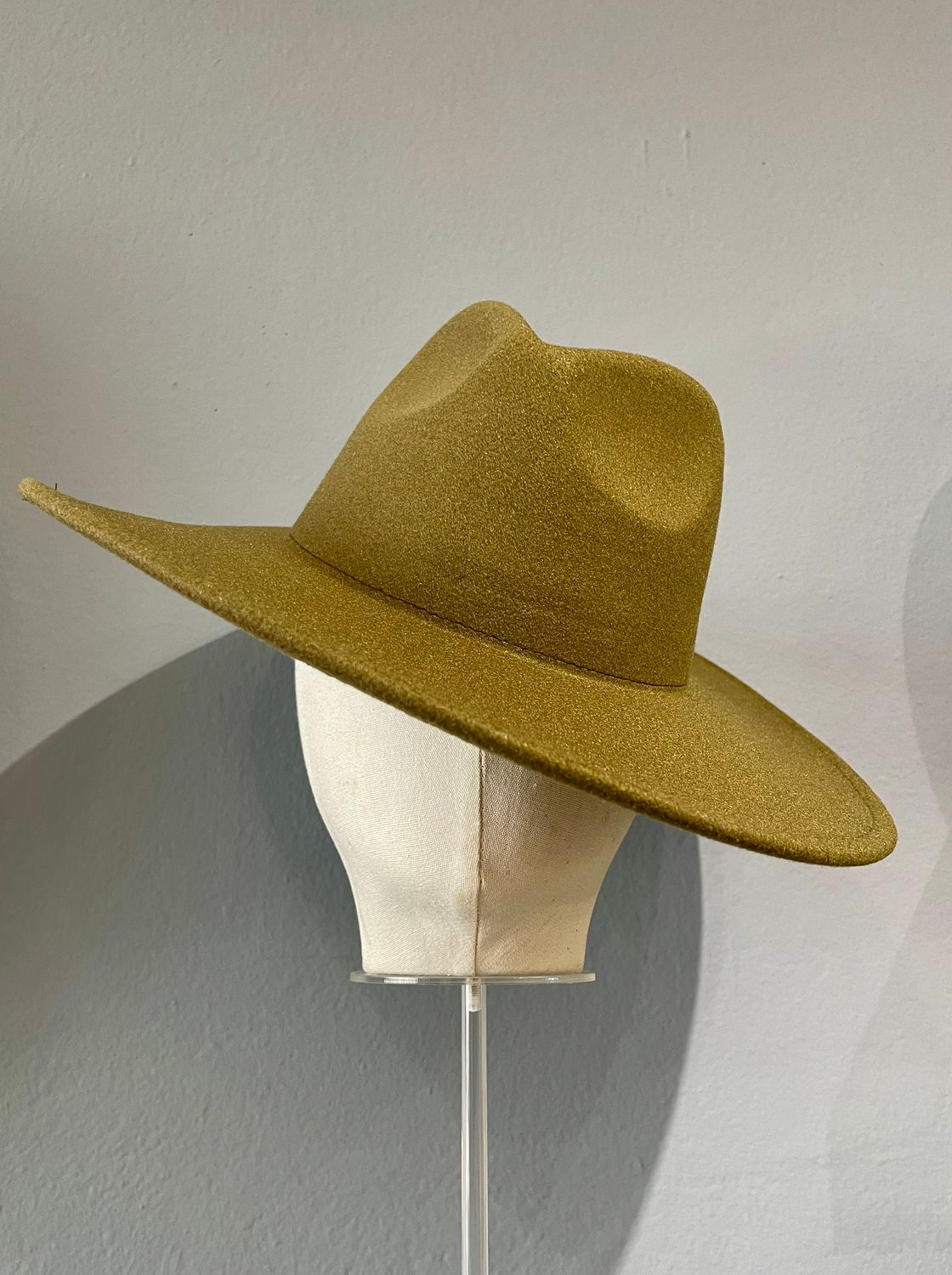 Carmen San Diego Hat