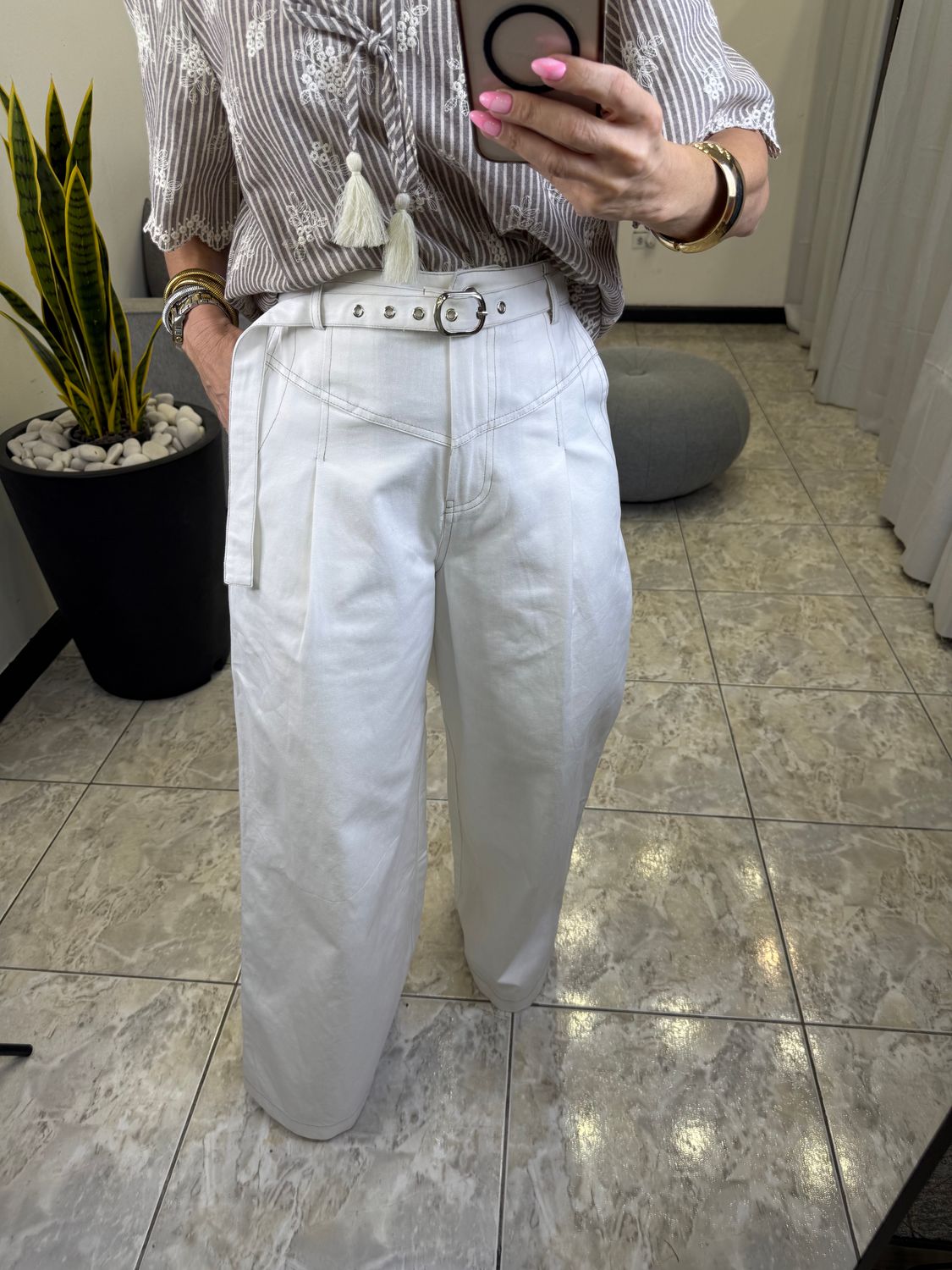 White Detailed Pant