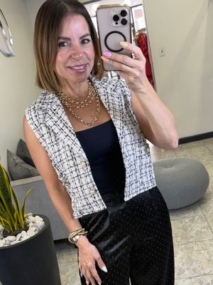 Off White Or Black Plaids Pattern Crop Vest