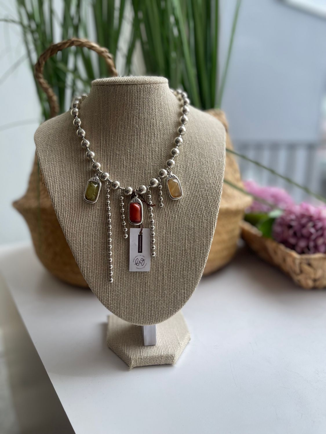 Multi Color Detail Necklace