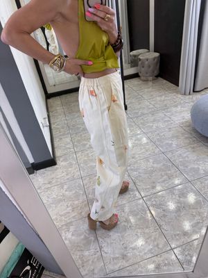 Ivory Summer Detail Bottom