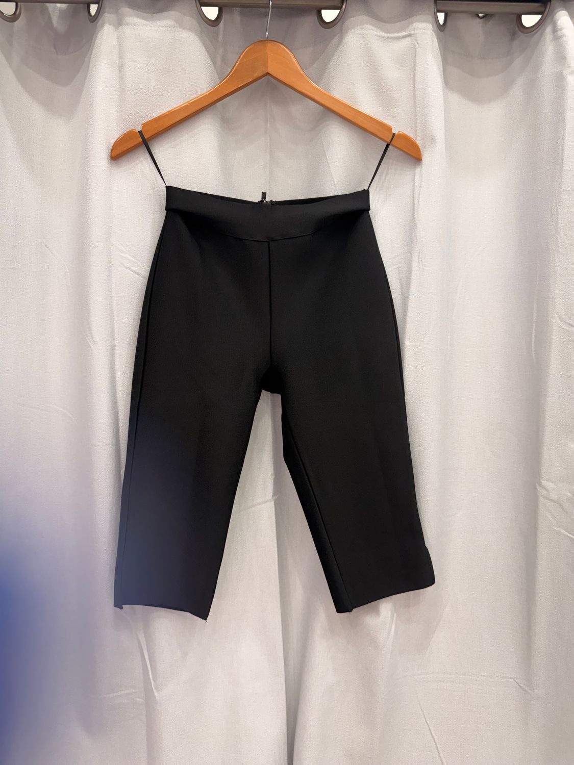 Black Capri Pants