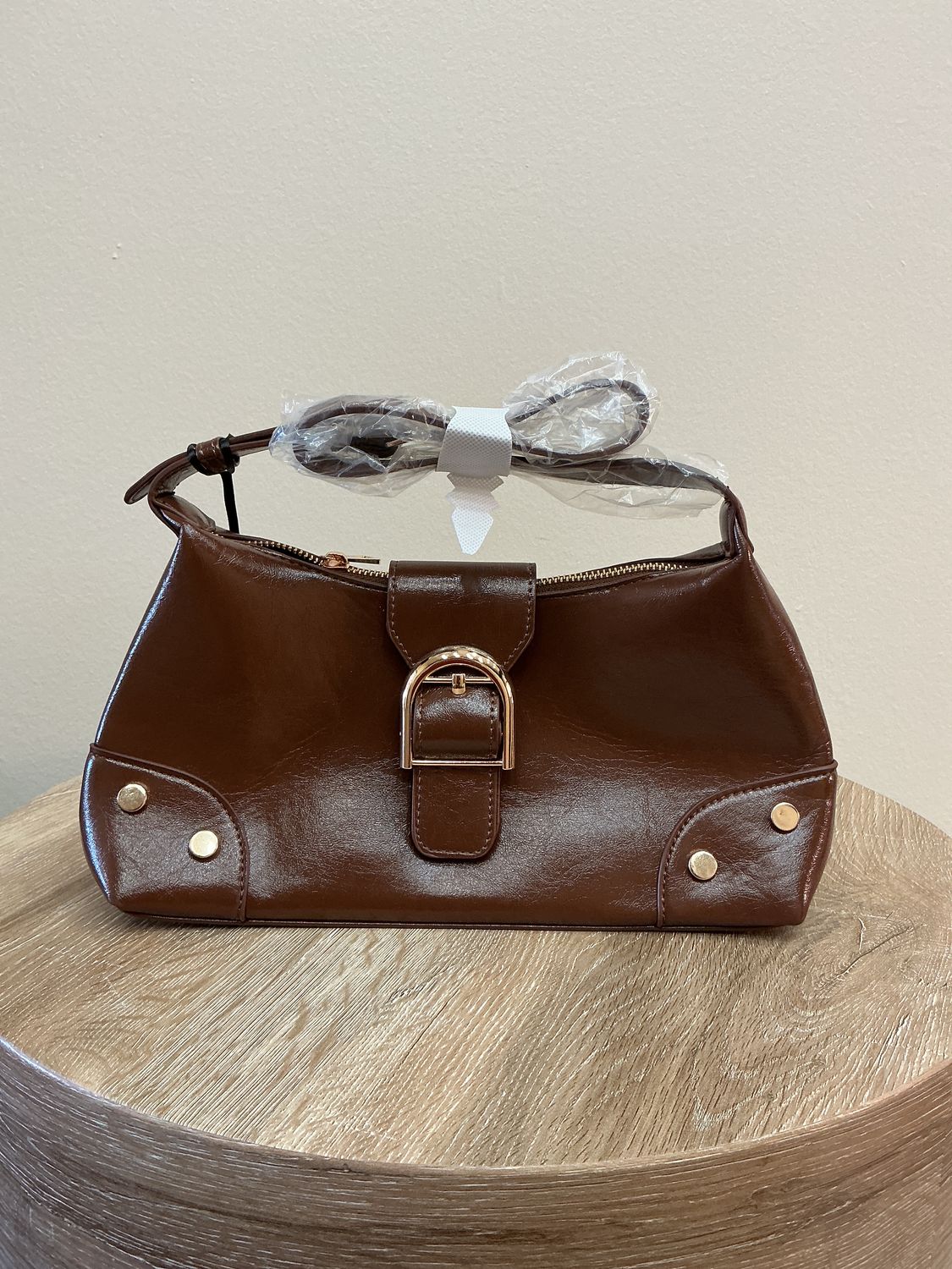 Hersheys Or Camel Leather Medium Crossbody Bag