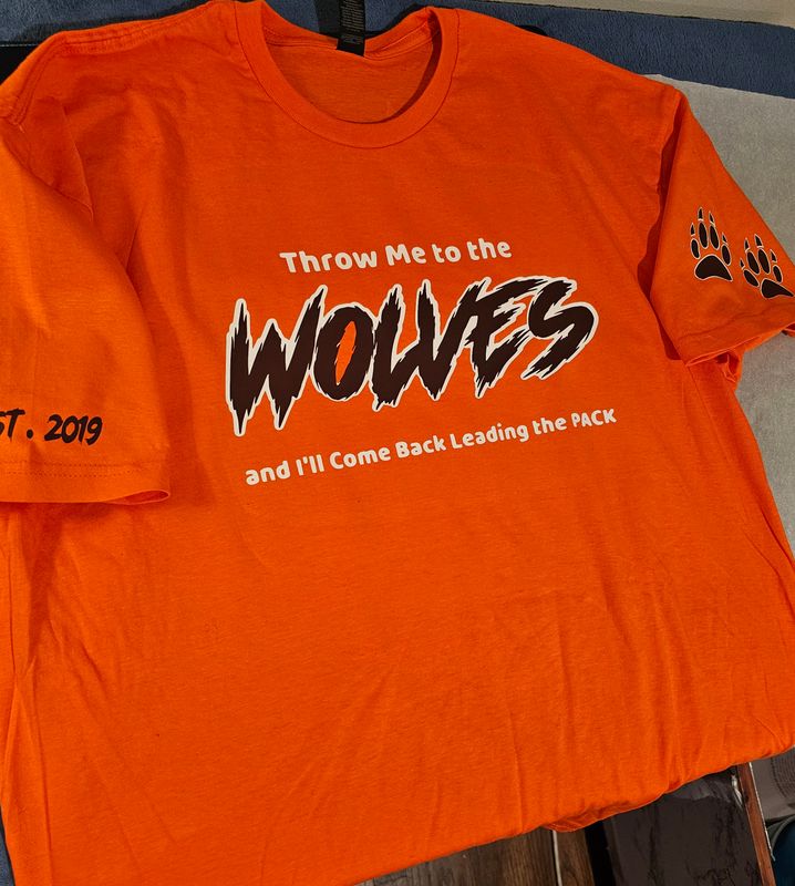 Wolf Minded T-Shirt &quot;FEED ME TO THE WOLVES&quot;