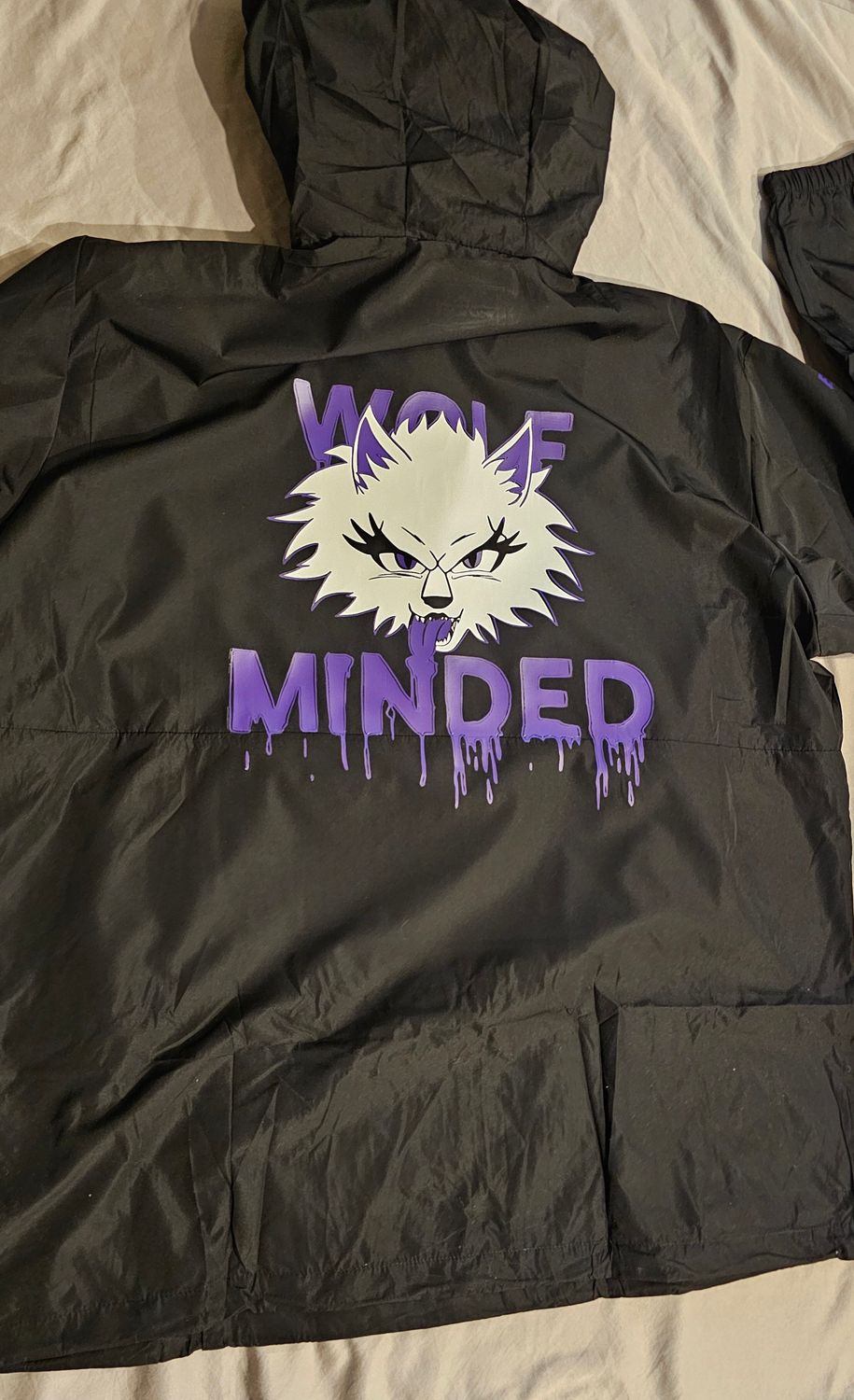 Wolf Minded Women's Pullover Windbreaker