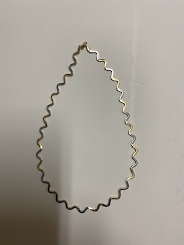 10 Karat Gold Necklace / Unique design