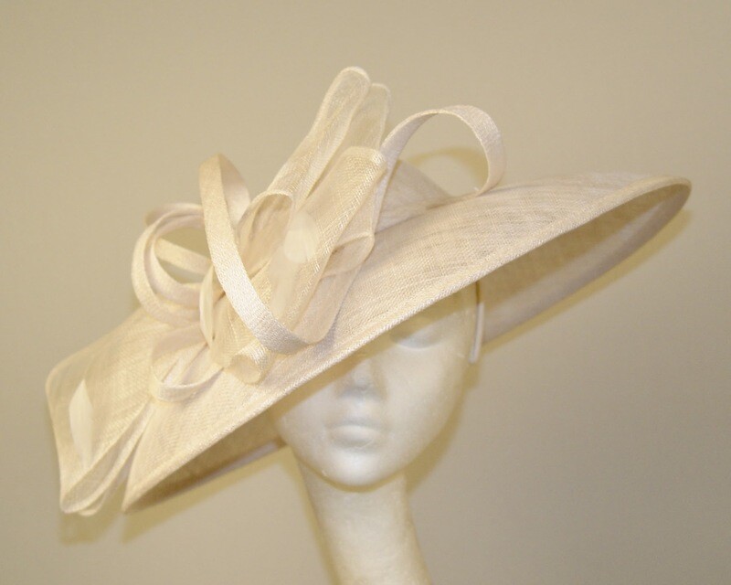 Off white hat