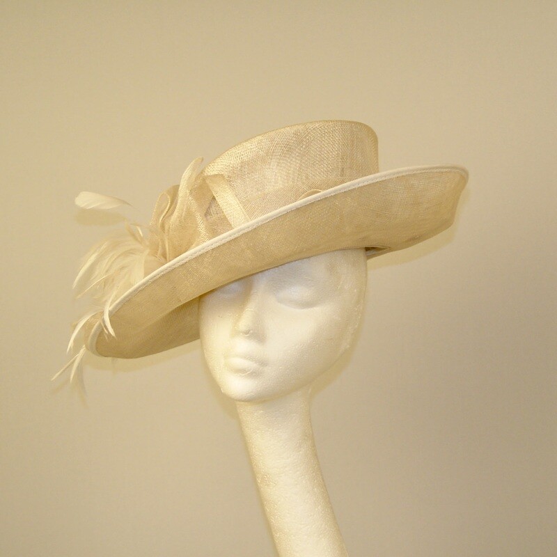 Off white hat