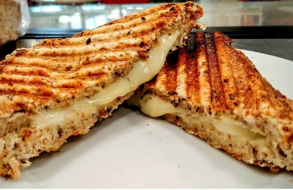 Vegetarian Sandwich - Grilled Cheese Basic