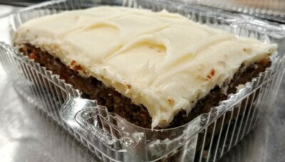 Carrot Cake with Cheese Icing Cream - Stella&#39;s Kitchen