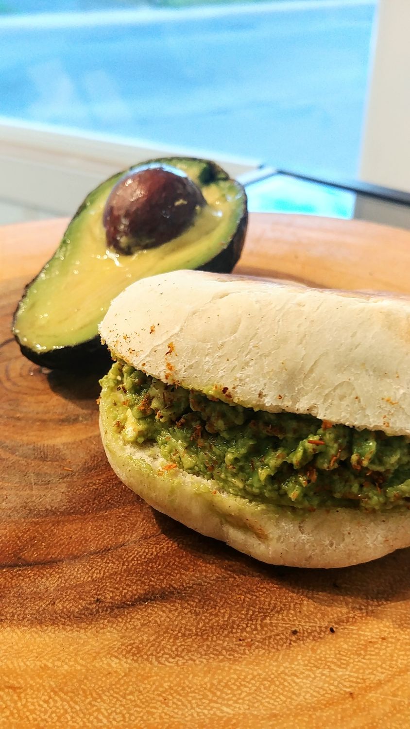 Avocado Sandwich (Vegetarian)