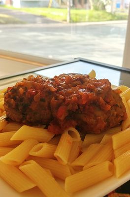 Meal To Go: Meatballs x 3 + Pasta + Homemade Sauce