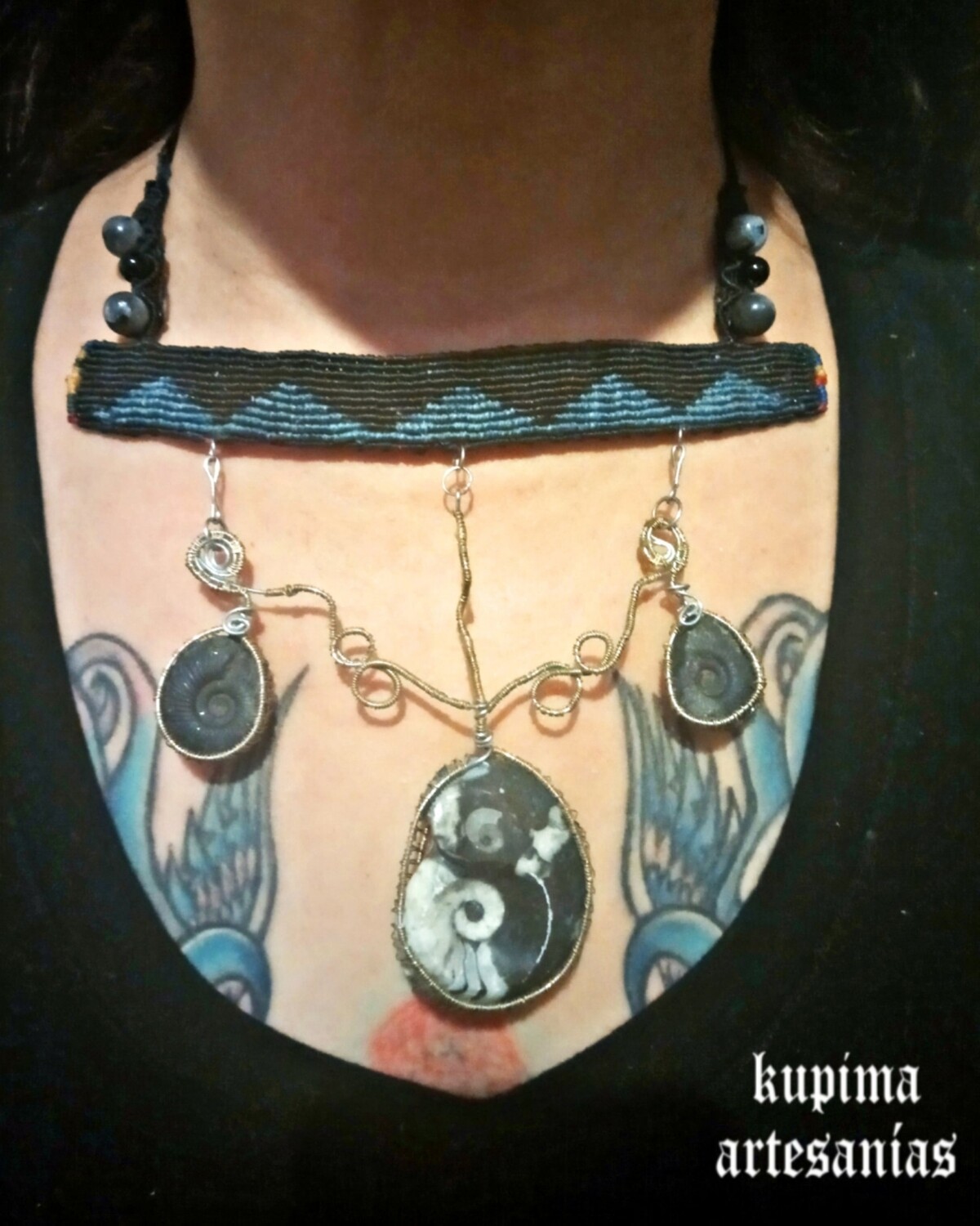 Collar de ammonites