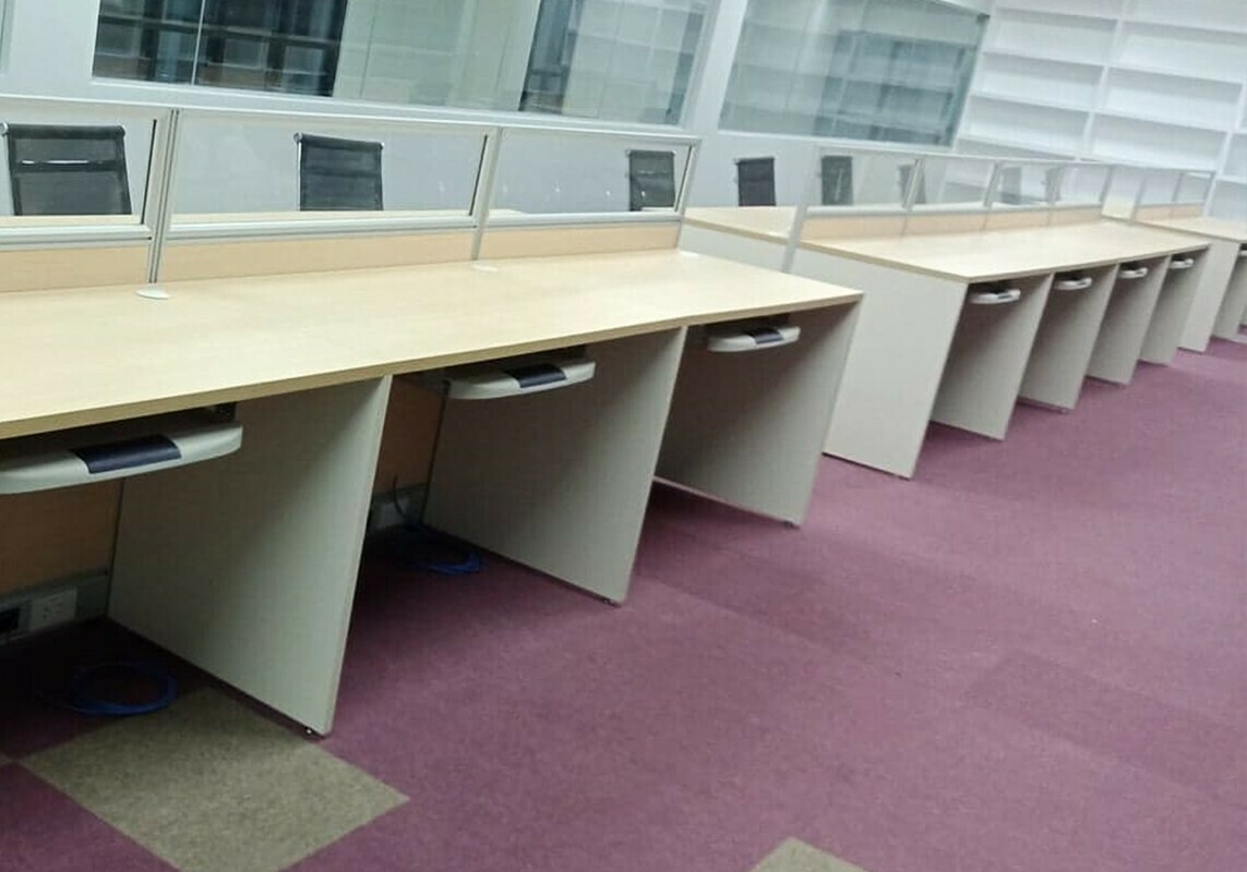 Linear Workstation | Custom-Made Materials
