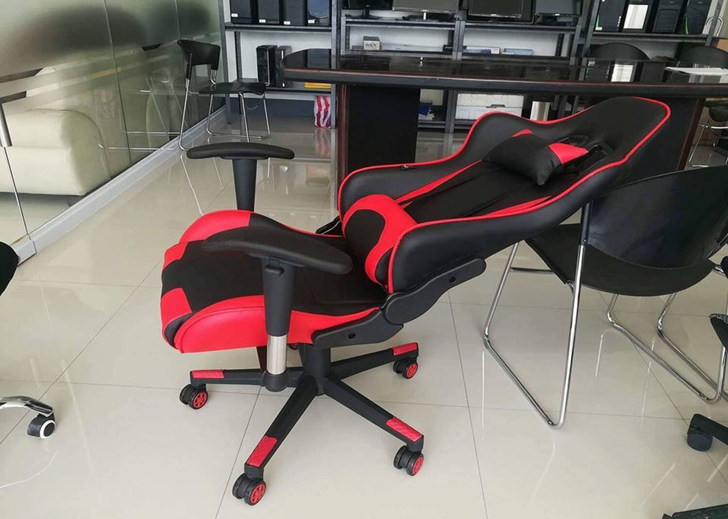 Leather Gaming Chair | Office Computer Chair | High Back Swivel and Height Adjustment