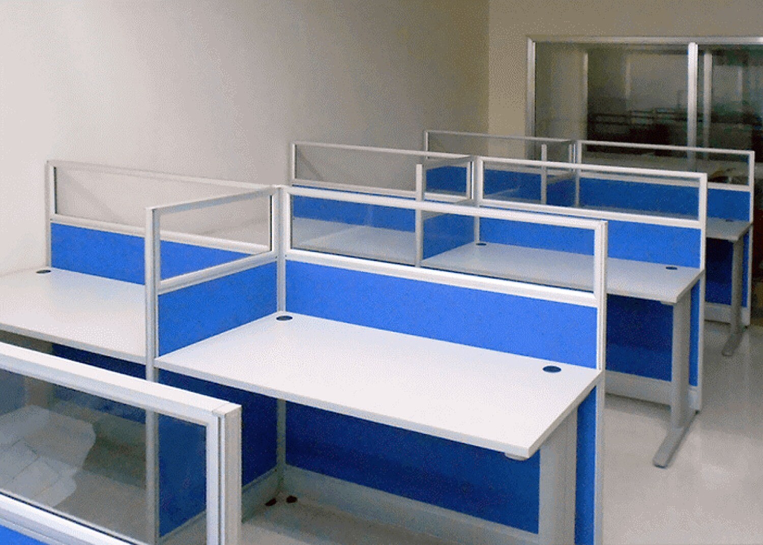Workstation | Modular Partition | Laminated / Fabric with Glass