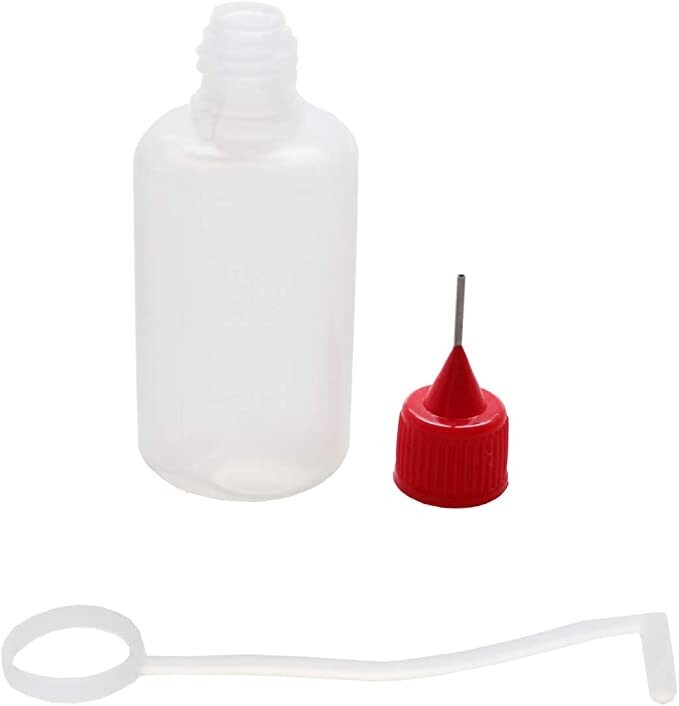 Kleberflasche mit Metallspitze