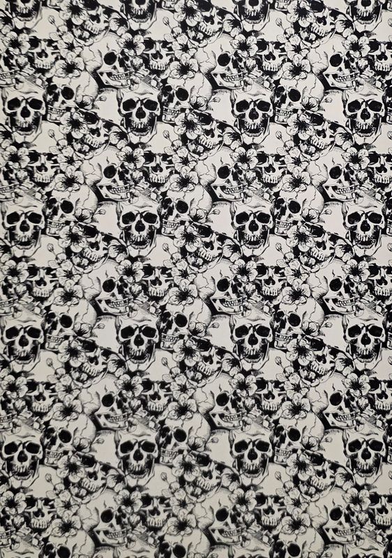 Totenköpfe mit Blüten Schwarz foliert