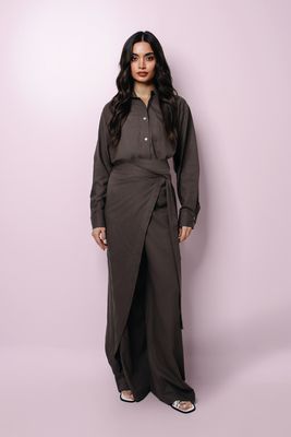 Linen Set in Deep Brown