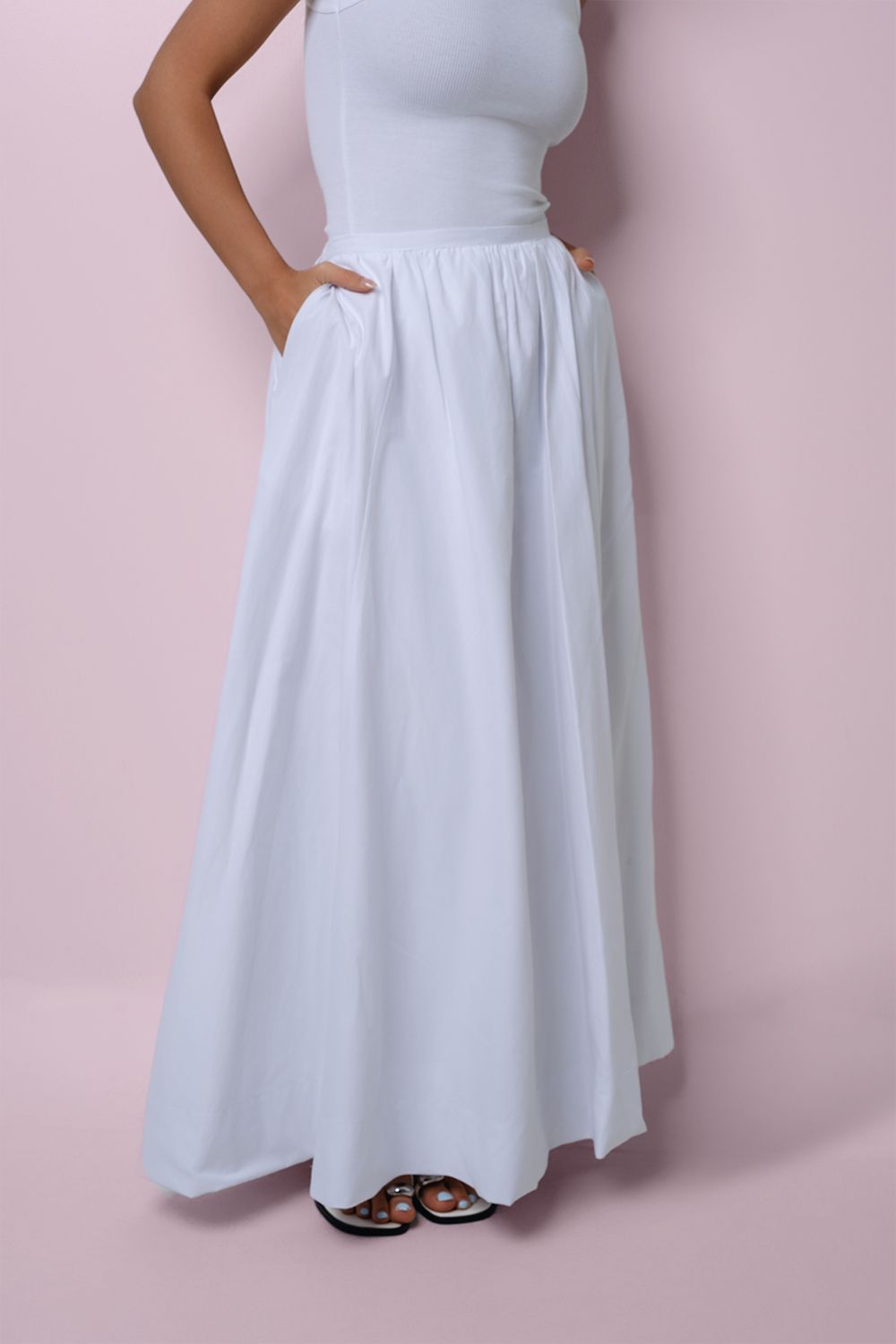 The White Skirt