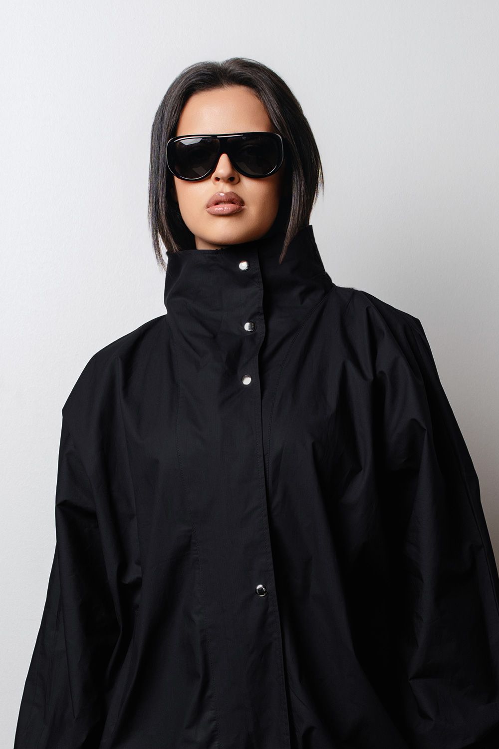"To The Rescue 2.0" in Black (Longline)