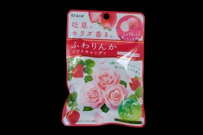 Kracie Beauty Rose Strawberry Gummy Candy 32g日本玫瑰草莓香口糖