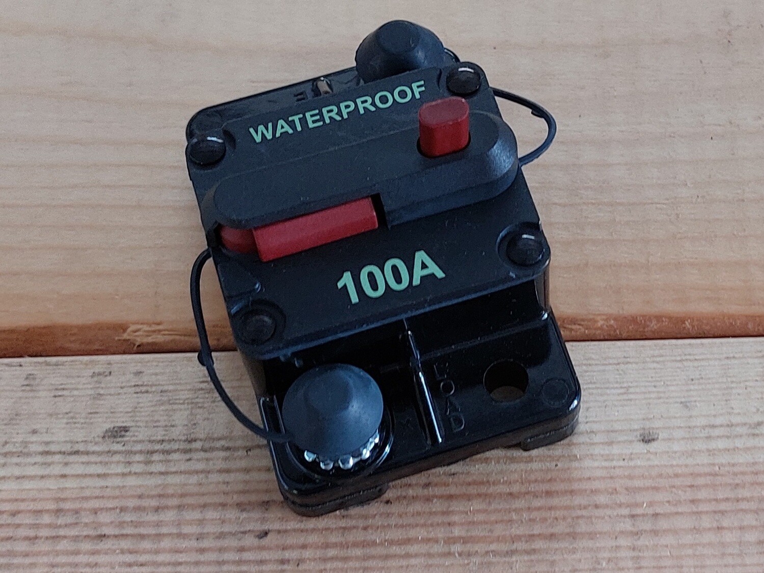 100amp 42V max Manual Circuit Breaker