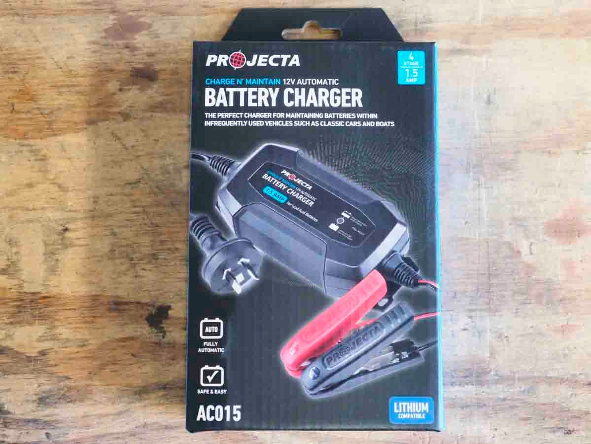 Projecta Automatic 12V 1.5 Amp 4 Stage Battery Charger AC015