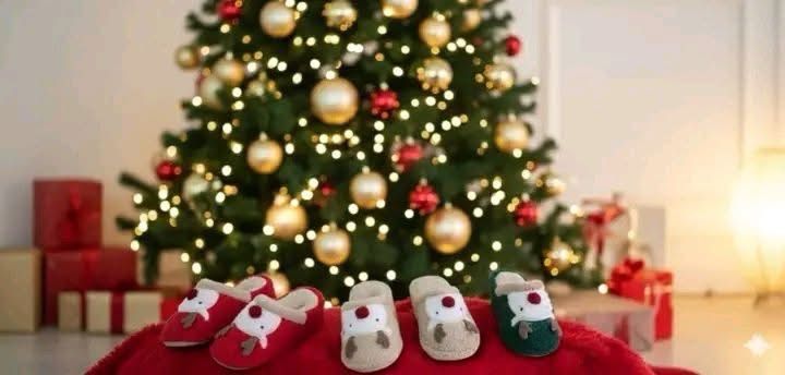 Pantuflas Infantiles Diseño Reno la talla y color se envían surtido al azahar