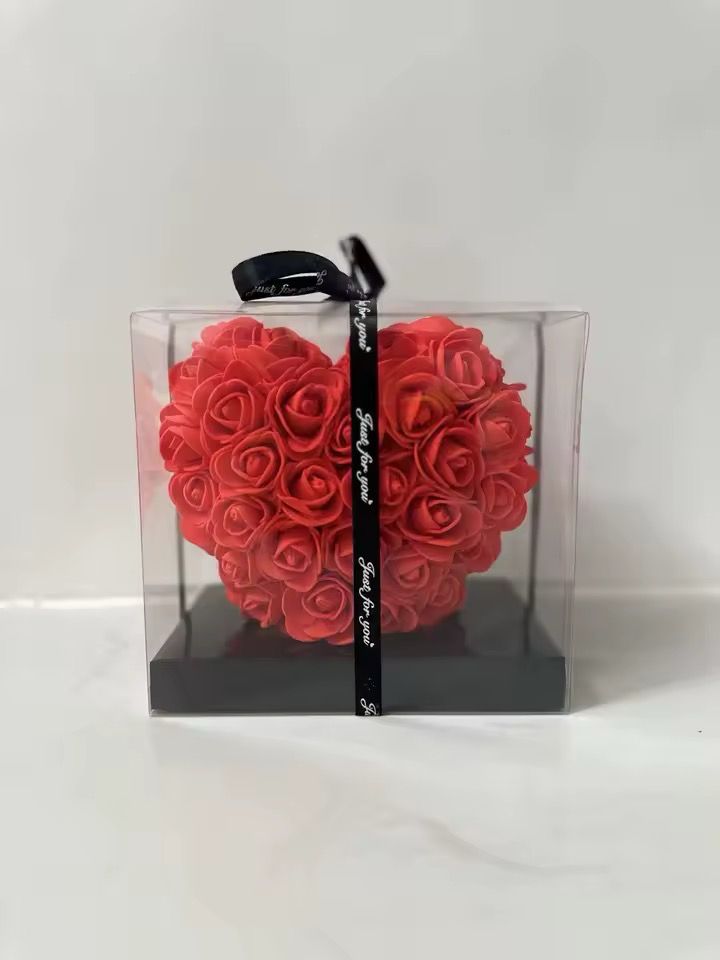 Corazón de rosas de Fomi en cajita
