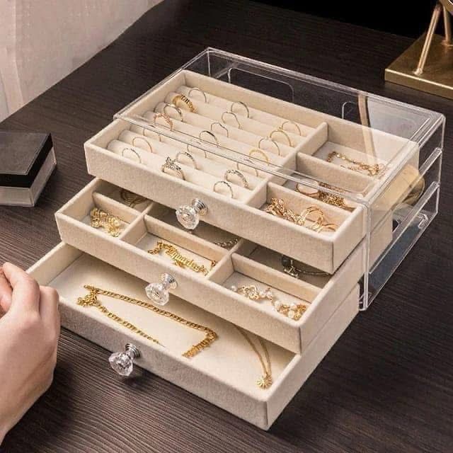 Joyero Terciopelo &amp; Acrílico 3 cajones color Beige