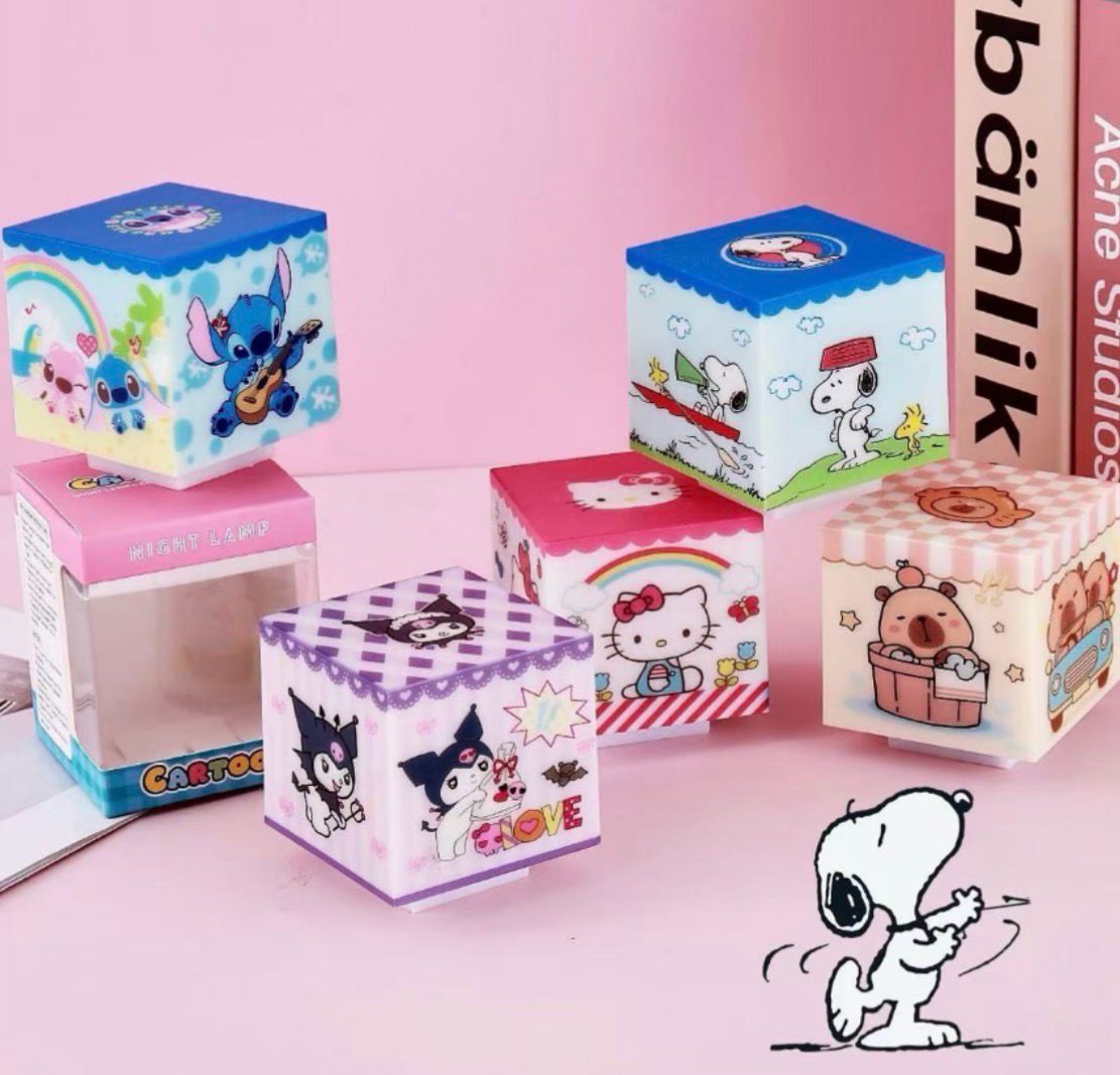 Mini Lámpara cuadrada Personajes 1 pieza el modelo se envía surtido al azahar