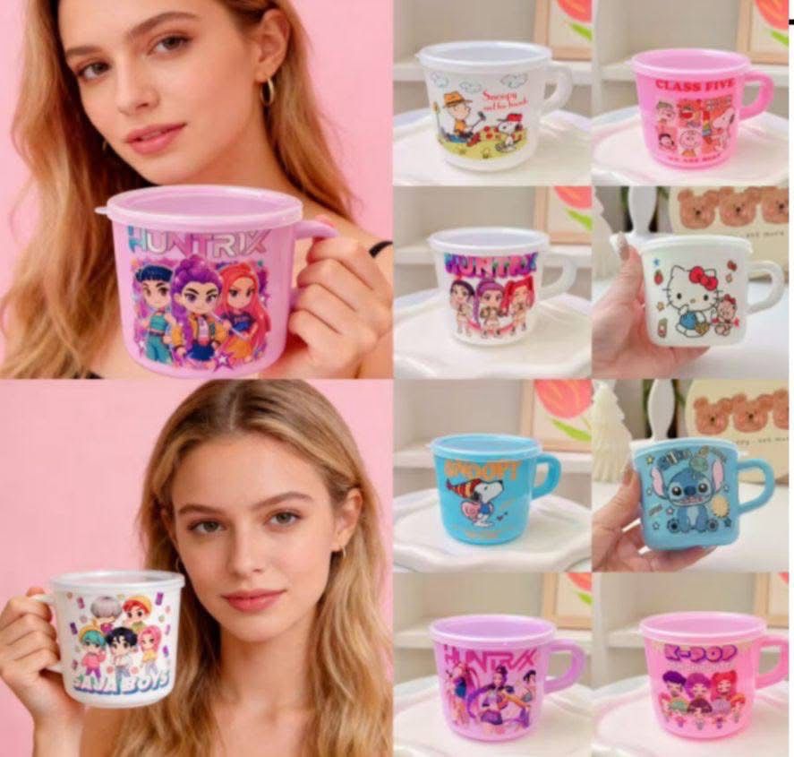 Taza con Tapa Plástico Personajes Colores Variados